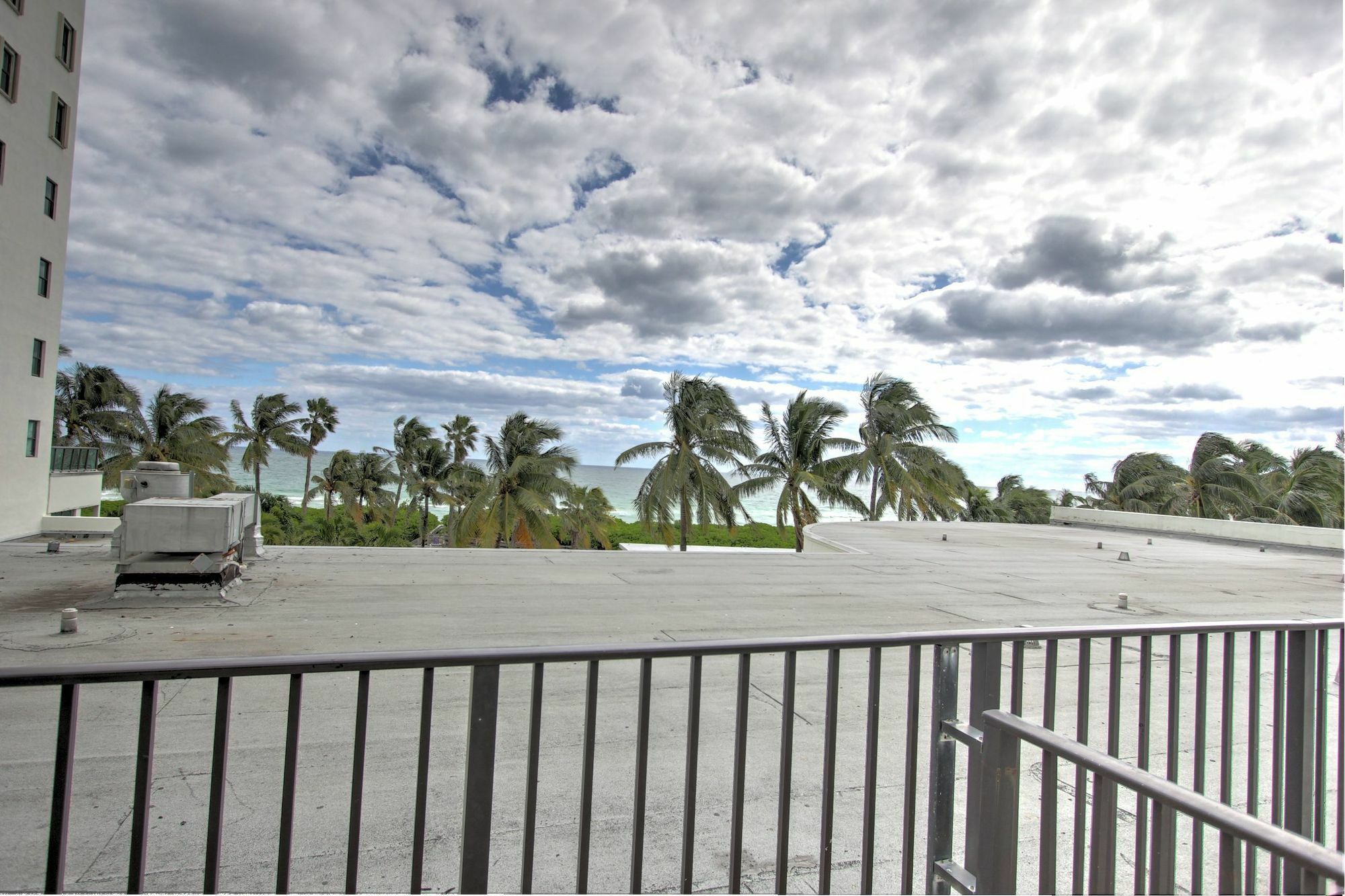 Private Apartments At The Casablanca Miami Beach Exterior foto