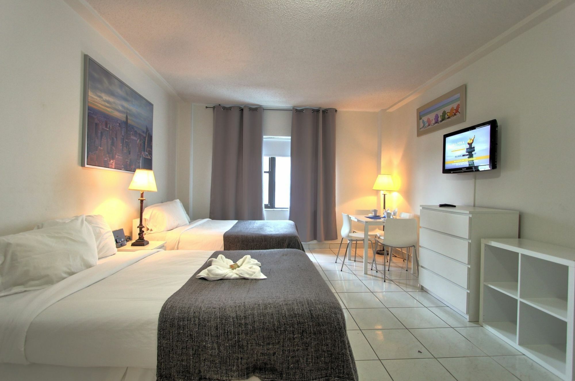 Private Apartments At The Casablanca Miami Beach Exterior foto